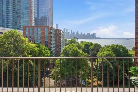 1 Greene St #505, Jersey City, NJ 07302
