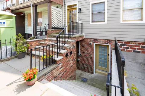 277 3rd St #1, Jersey City, NJ 07302