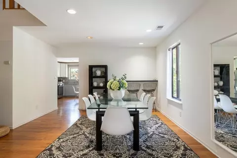 362 Sandcastle Ky, Secaucus, NJ 07094