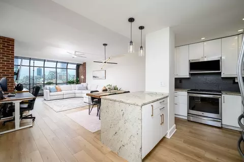 1 Greene St #PH809, Jersey City, NJ 07302