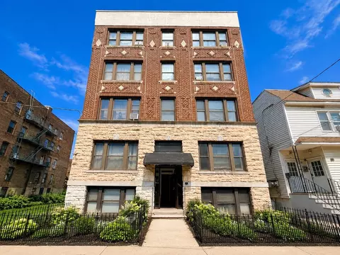81 Romaine Ave #2, Jersey City, NJ 07306