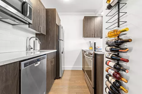 100 Manhattan Ave #1701, Union City, NJ 07087