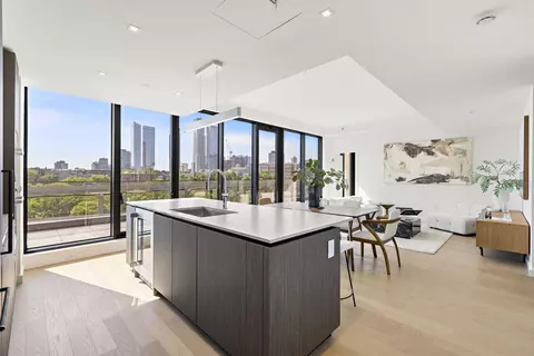 387 8th St #8Y, Jersey City, NJ 07302