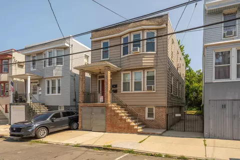 1300 7th St, North Bergen, NJ 07047