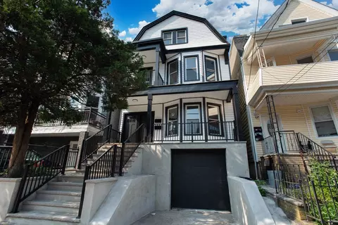 219 Jewett Ave, Jersey City, NJ 07304