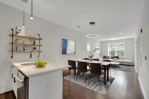 1901 Summit Ave #205, Union City, NJ 07087