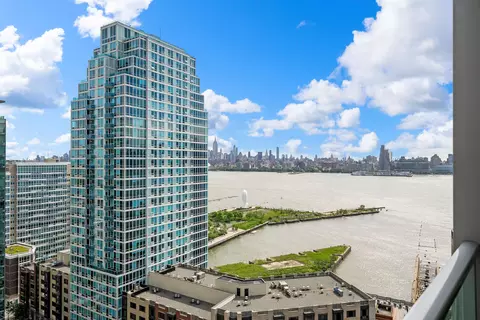 20 Newport Pkwy #2311, Jersey City, NJ 07310