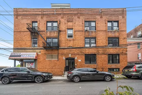 25 High St #2, Jc Bergen-lafayett, NJ 07302