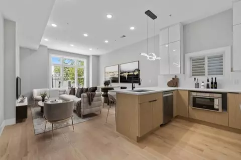 30 Cambridge Ave #2, Jersey City, NJ 07307
