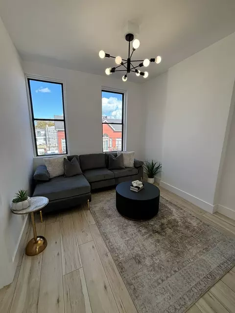301 3rd St #3, Jersey City, NJ 07302