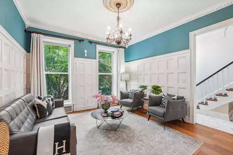274 4th St, Jersey City, NJ 07302