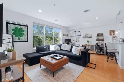 1325 Adams St #402, Hoboken, NJ 07030