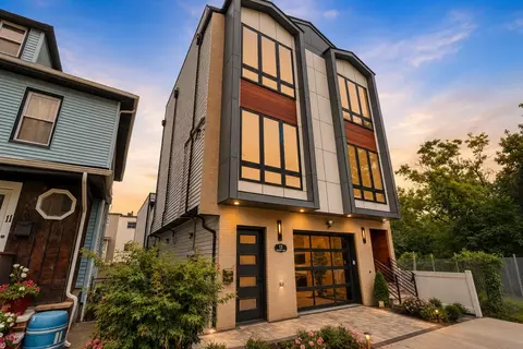 13 Wegman Ct, Jersey City, NJ 07305