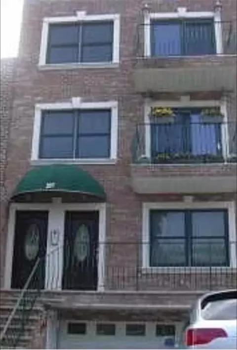 207 Palisade Ave #2, Union City, NJ 07087