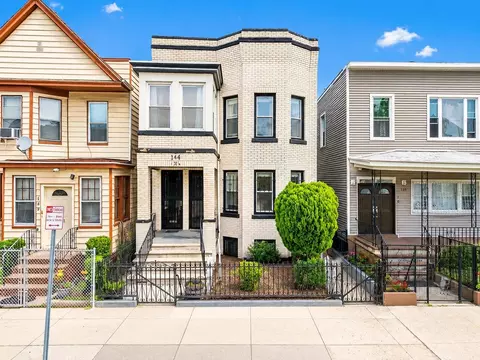 160 Armstrong Ave, Jersey City, NJ 07305