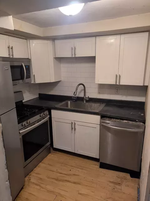 200 Central Ave #A4, Jersey City, NJ 07307
