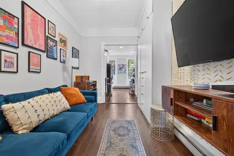 417 Adams St #3L, Hoboken, NJ 07030