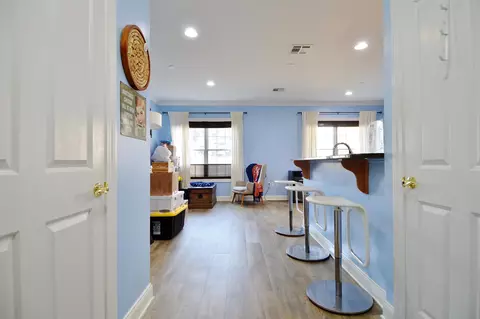 604 Avenue A, Bayonne, NJ 07002