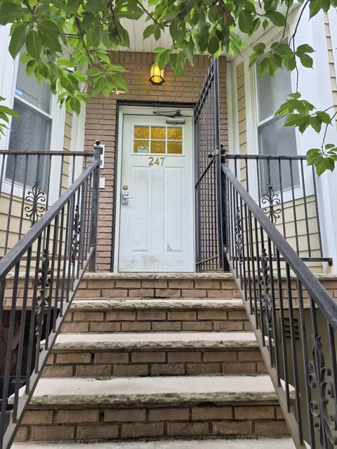 247 Ogden Ave #2R, Jersey City, NJ 07307
