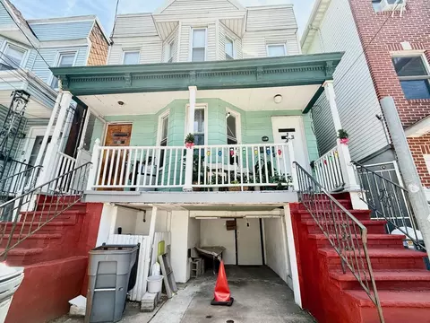 12 Van Wagenen Ave, Jc Journal Square, NJ 07304