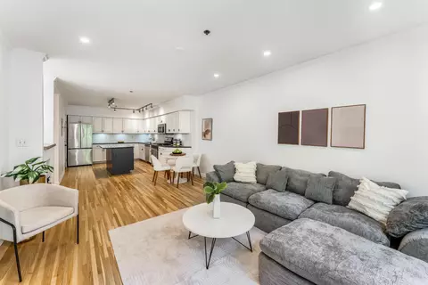 508 1st St #2W, Hoboken, NJ 07030