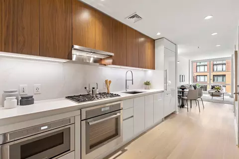 1000 Maxwell Ln #10E, Hoboken, NJ 07030