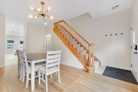 313 12 4th St, Jersey City, NJ 07302