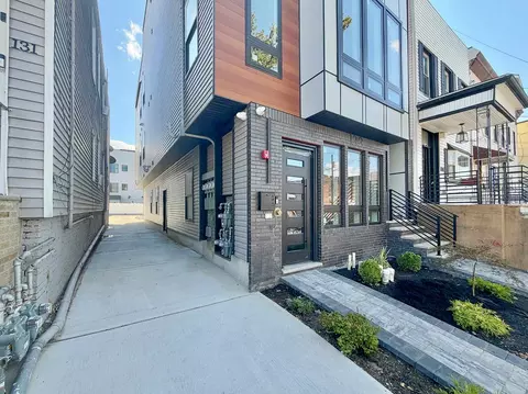 133 North St #3, Jersey City, NJ 07307