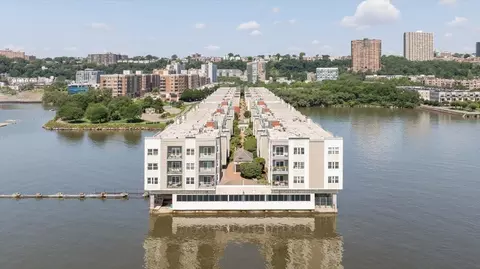 217 The Promenade #217, Edgewater, NJ 07020