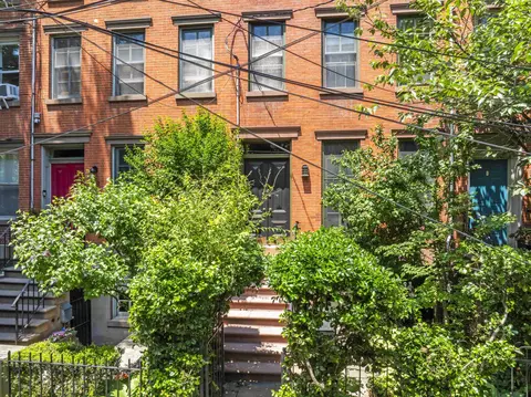 230 3rd St #1, Jersey City, NJ 07302