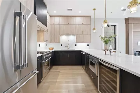 134 Hancock Ave #201, Jersey City, NJ 07307