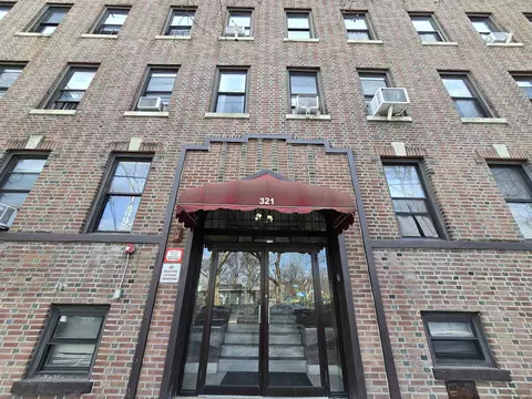 321 79th St #8, North Bergen, NJ 07047