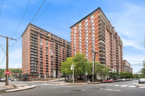 700 1st St #15D, Hoboken, NJ 07030