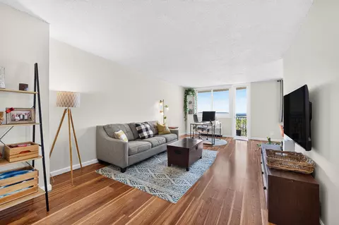 100 Manhattan Ave #2316, Union City, NJ 07087