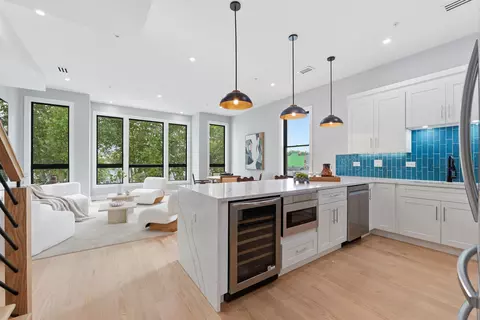 389 Virginia Ave #3, Jersey City, NJ 07304