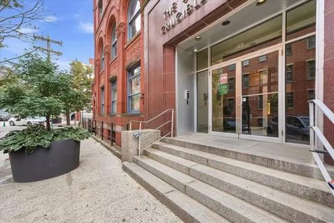 167 Wayne St #T304, Jersey City, NJ 07302