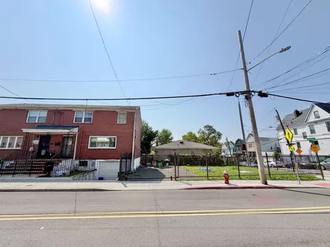 564 Garfield Ave, Jersey City, NJ 07305