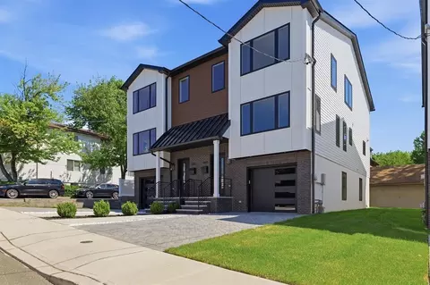 138 Weigands Ln # A, Secaucus, NJ 07094