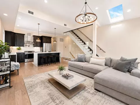 129 Poplar St #2, Jersey City, NJ 07307