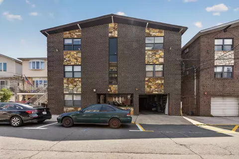 137 71st St #2B, Guttenberg, NJ 07093