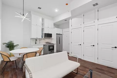 104 Glenwood Ave #302, Jersey City, NJ 07306