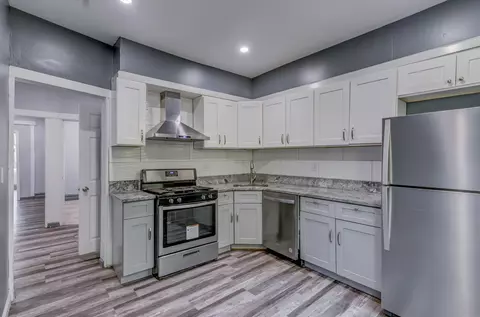 25 Bartholdi Ave, Jersey City, NJ 07305