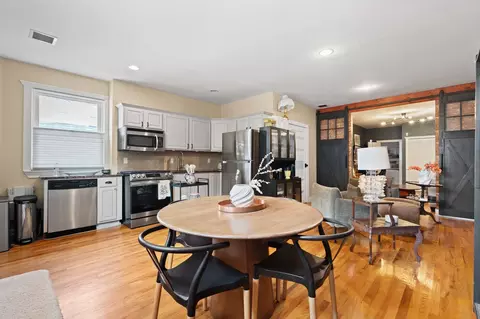220 7th St #1, Hoboken, NJ 07030