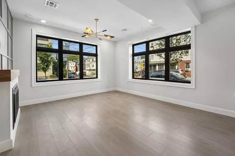 158 Oakland Ave #1A, Jersey City, NJ 07306