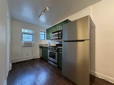 63 Jefferson St #1B, Hoboken, NJ 07030