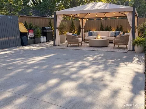 74 W 52nd St, Bayonne, NJ 07002
