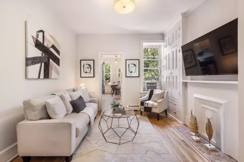 109 Erie St #3R, Jersey City, NJ 07302