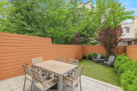 828 Park Ave #2, Hoboken, NJ 07030