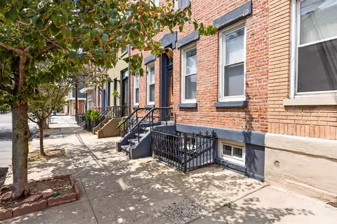 352 7th St #4, Jersey City, NJ 07302