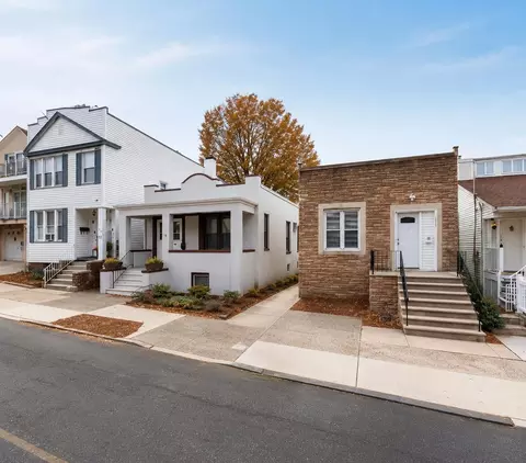217 Bartholdi Ave, Jersey City, NJ 07305